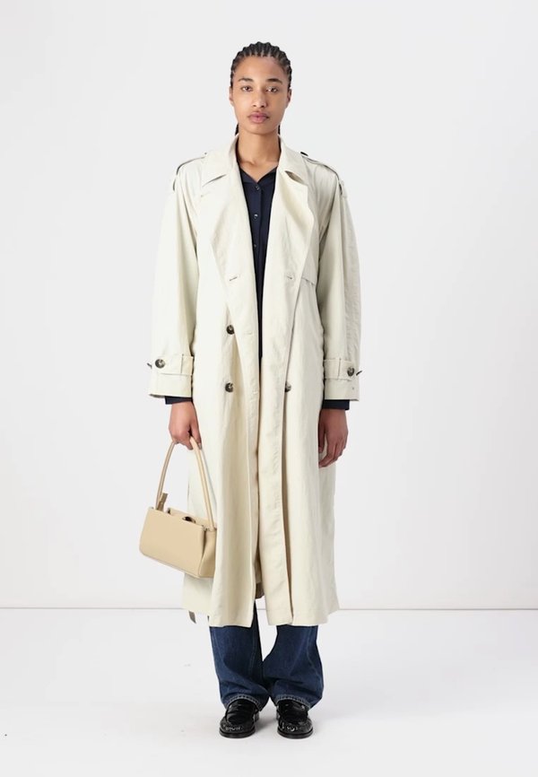 OVERSIZED - Trenchcoat - newsprint4