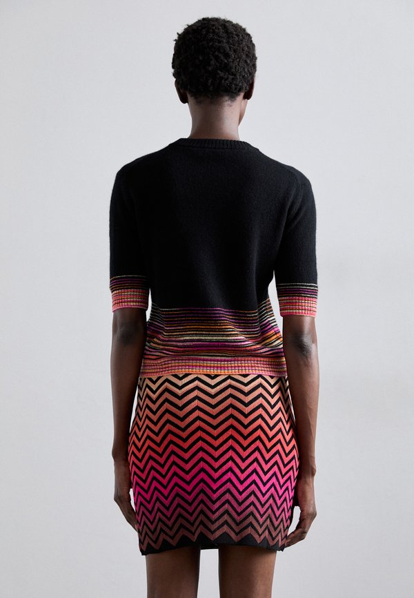 CREW NECK  - Print T-shirt4