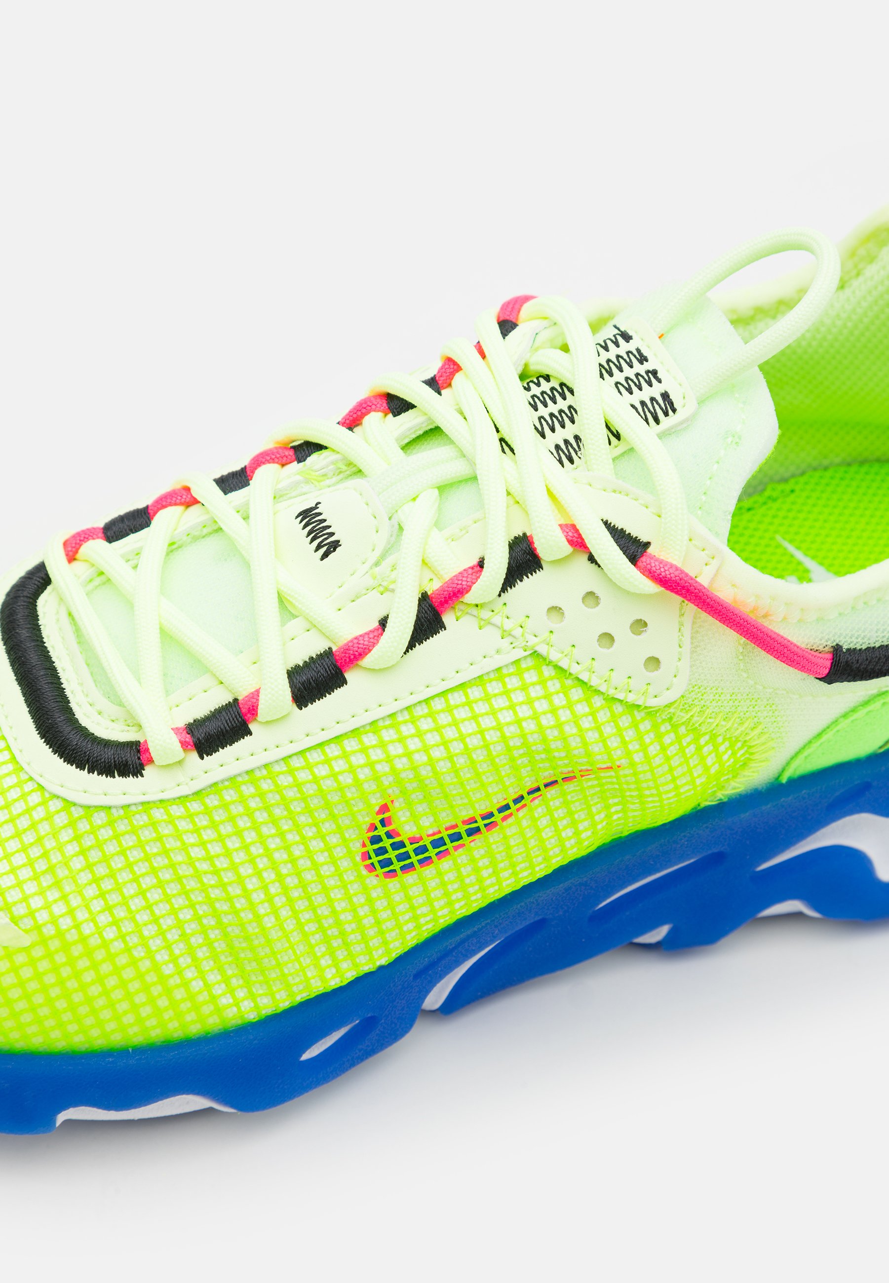 Nike Sportswear REACT LIVE PRM 
