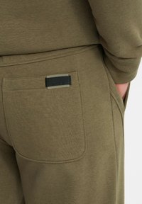 Ombre SET - Trainingspak - dark olive