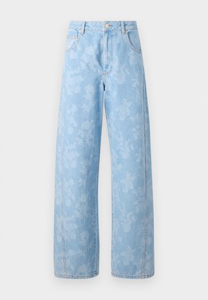 Mads Nørgaard ART CHRISTEL  - Brīva piegriezuma džinsi - light denim