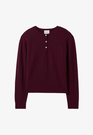 Pull en maille bordeaux avec un motif en tresses, col rond, patte de boutonnage à trois boutons et manches longues. Texture douce avec un ourlet ajusté.