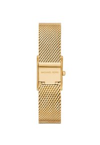Orologio in mesh d'oro con cassa rettangolare, dotato di un fermaglio inciso con "MICHAEL KORS". Il bracciale presenta un aspetto intrecciato e testurizzato.