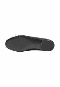 Suola di scarpa nera con finitura liscia, motivo di grip testurizzato e nome del marchio in rilievo. Taglia 37. Design elegante e aerodinamico.