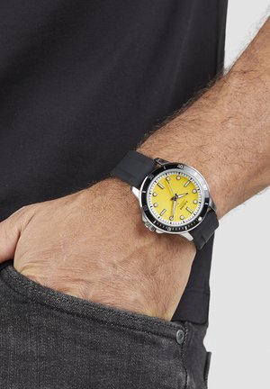 ARM SPORTLICH UND SCHICK - Horloge - schwarz