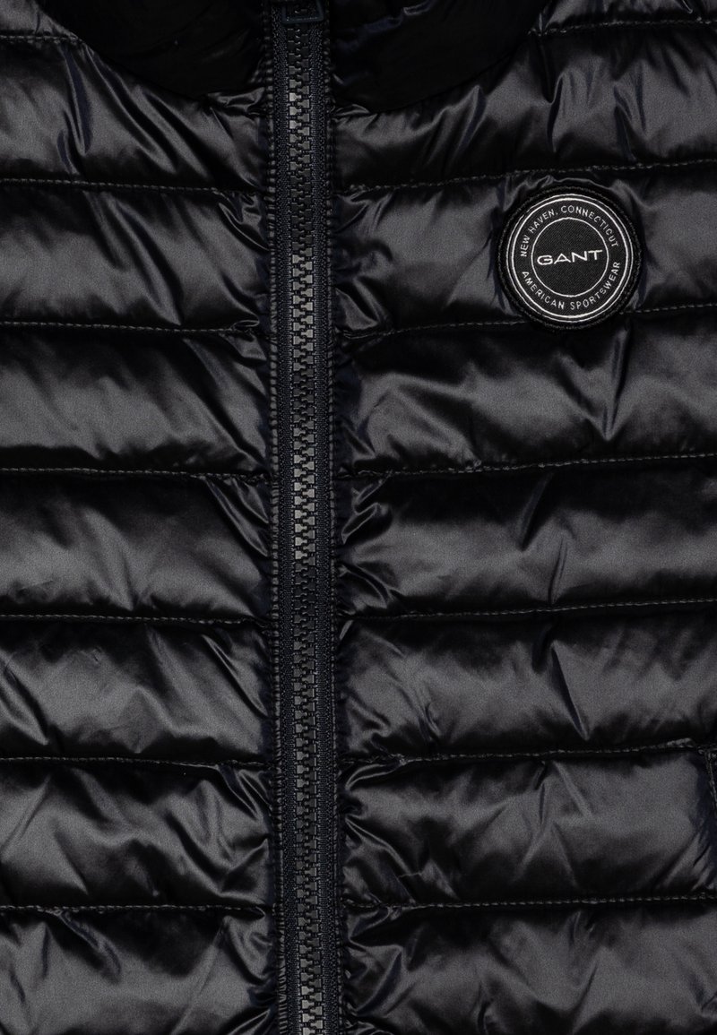GANT SHINY LIGHT PADDED UNISEX Waistcoat black