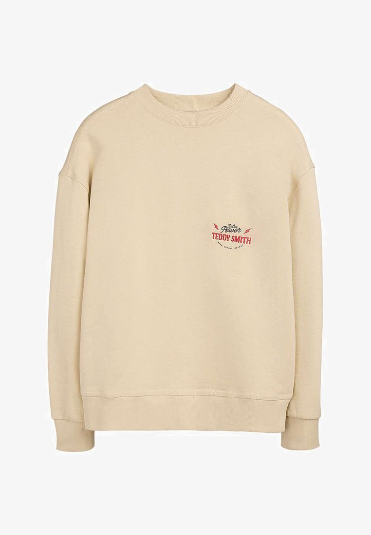 Sweat-shirt beige à manches longues avec col rond et petit texte rouge et noir "Teddy Smith Power" sur la partie gauche de la poitrine.