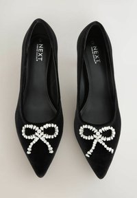 REGULAR FIT - Klasične pete - black velvet