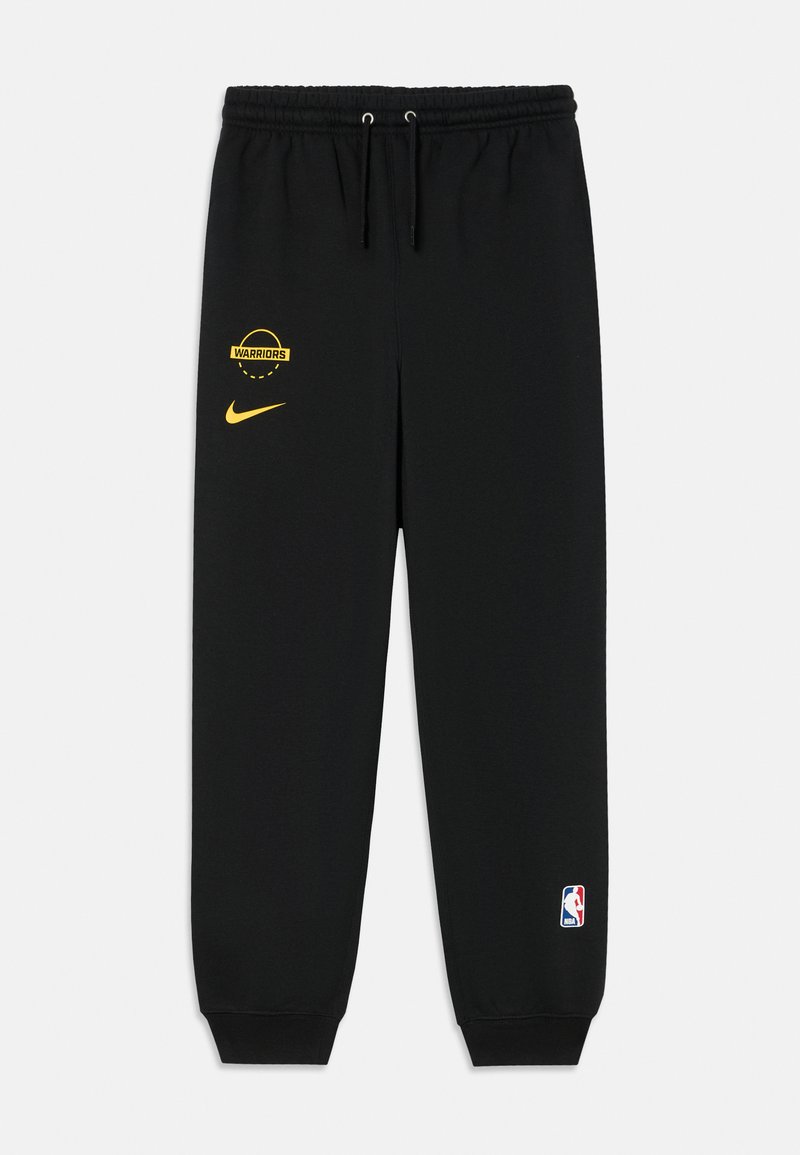 Černé fleecové tepláky s zlatým logem "Warriors" a swooshem Nike. Mají elastický pas a manžety na nohavicích. Na spodní části nohavice je logo NBA.