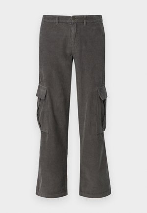 Pantaloni cargo in velluto grigio con design a gamba dritta, tasche laterali e una sottile texture ondulata. Chiusura con bottone e zip in vita.