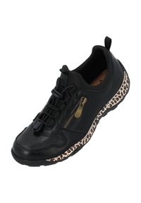 Zapatilla negra de cuero con un diseño sin cordones, cremallera lateral y acento de estampado de leopardo en la suela. Textura suave y construcción duradera.