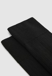 Unausgewählt, black