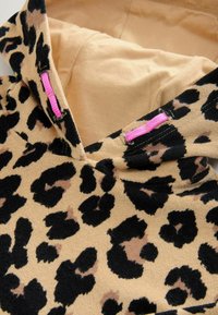 Unselected, animal print