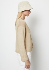 Marc O'Polo MIT HOHEM ANTEIL - Strickpullover - dusty field