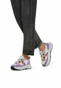 Voile Blanche Zapatillas - weiß lila