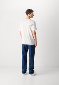 HUGO DULIVE - T-shirt print - open white