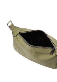 PARFOIS WITH STRAP - Taška s příčným popruhem - green