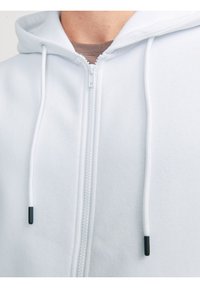 Jack & Jones JJEBRADLEY ZIP HOOD - Sweatjakke - white