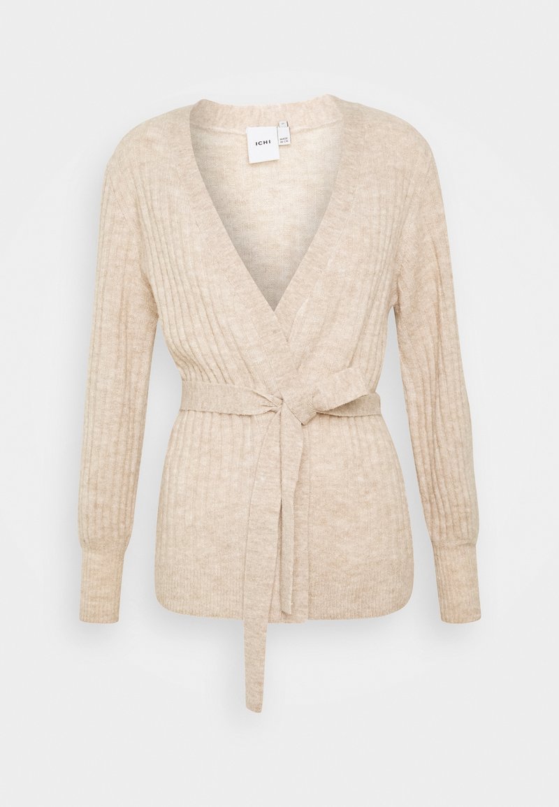 Cardigan cache-cœur en maille côtelée beige avec manches longues et ceinture en tissu nouée à la taille.