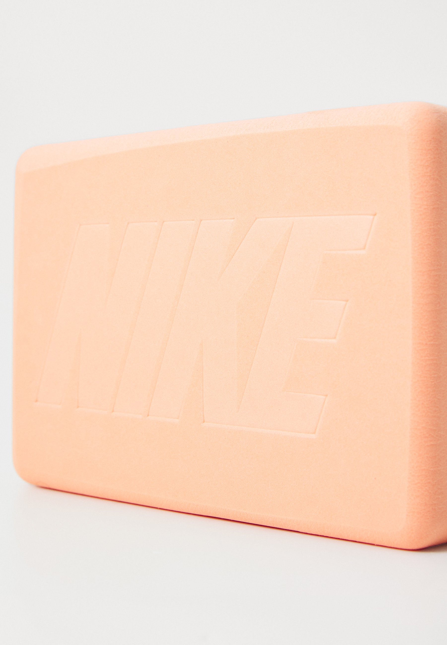 nike the block at orange