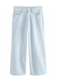 Jean large bleu clair à taille haute, en denim. Poches avant et fermeture à bouton, avec un design épuré et minimal.