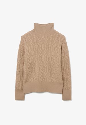 Beige gebreide trui met een hoge col. Heeft een textuur kabelpatroon en geribbelde manchetten en zoom. Zacht, dik materiaal.