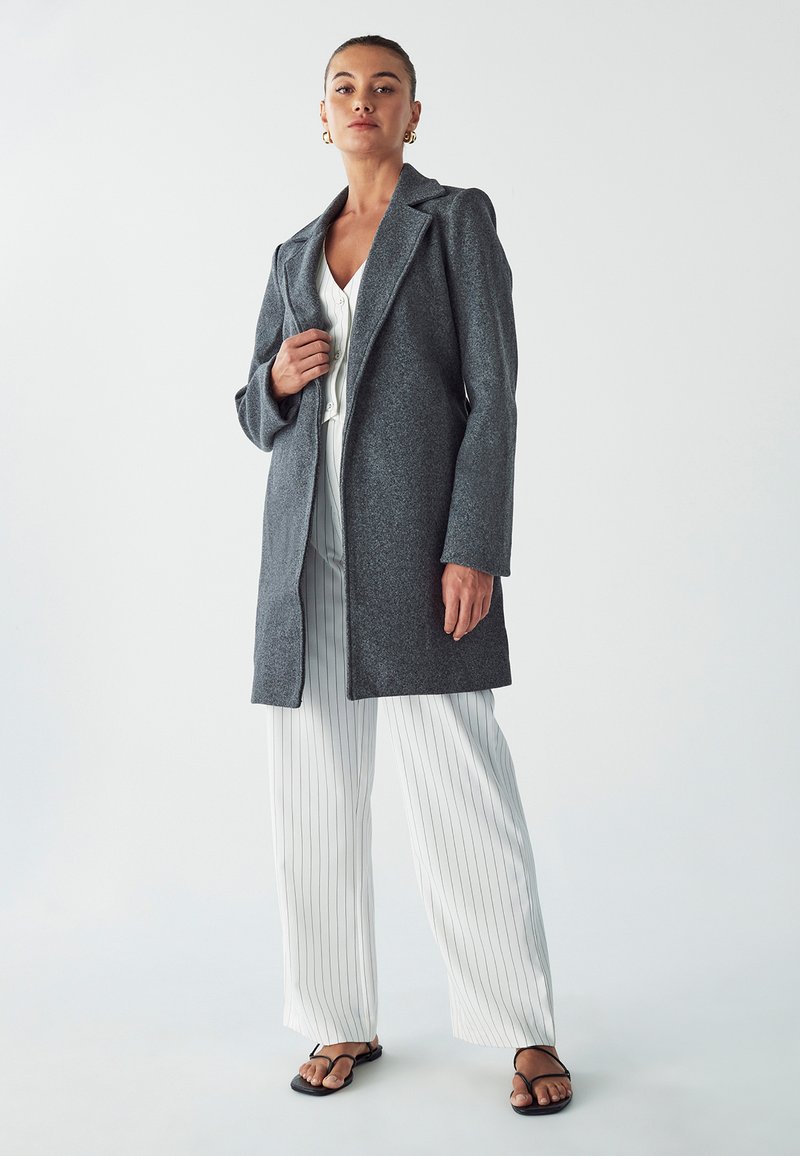 WILLA BOISE BELTED - Īss mētelis - charcoal