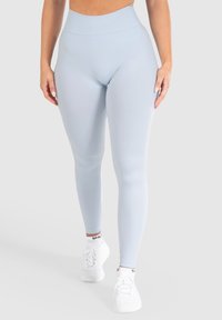Smilodox SLAYTON SCRUNCH EFFECT LEGGINGS SPORT FITNESS - Leggings - hellblau