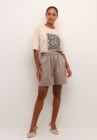 Kaffe PERNILLE - Shorts - brindle