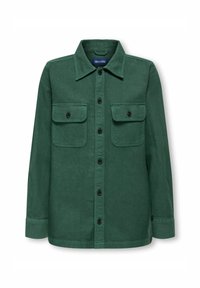 Tamsiai žalia ilgomis rankovėmis marškinėliai su dviem priekiniais mygtukais užsagstomais kišenėmis ir klasikinio stiliaus apykakle, pateikti baltame fone.