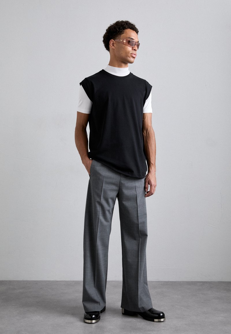 MM6 Maison Margiela PANTS - Trousers - grey - Zalando.co.uk