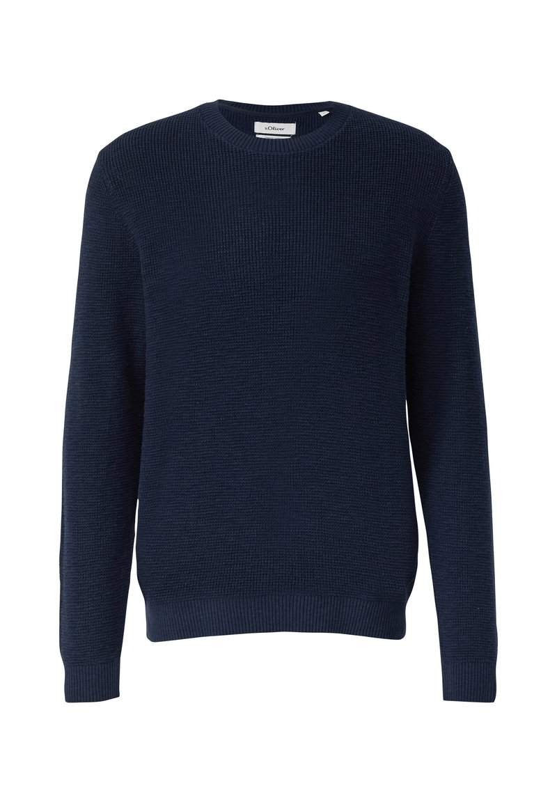 Granatowy sweter robiony na drutach z okrągłym dekoltem, fakturowana tkanina, ściągacze przy rękawach i u dołu. Prosty wzór, bez widocznych deseni czy grafik.