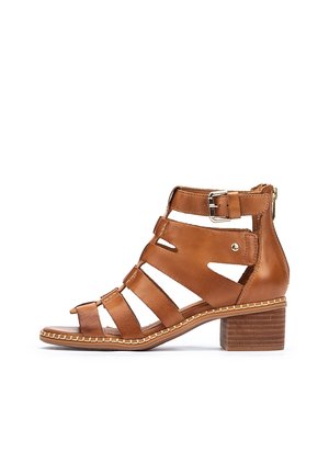 Pikolinos Sandalen met enkelbandjes - light brown