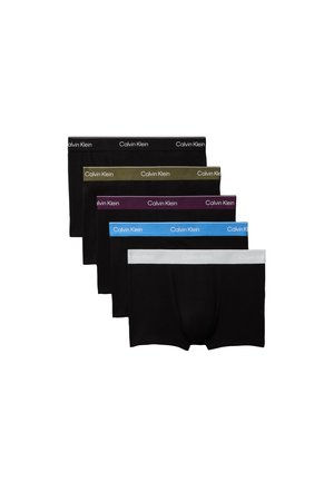 Fünf Paar schwarze Herrenboxershorts mit Calvin Klein-Logo am Bund in Schwarz, Olive, Lila, Blau und Weiß.