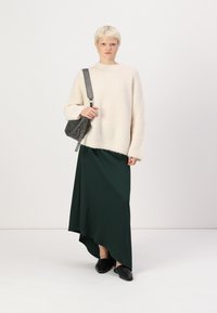 Selected Femme SLFGABELLA O NECK CAMP - Pulóver - birch