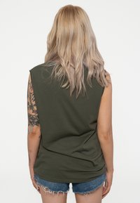 Paradiso Clothing AC/DC ABOUT TO ROCK MUSCLE - Top - green