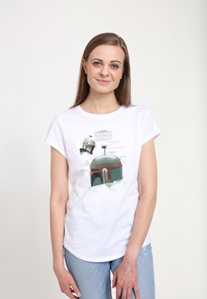 Biała koszulka z grafiką hełmu Boba Fetta i emblematu w zielonych i czerwonych odcieniach, wykonana z miękkiej bawełny, z krótkim rękawem.