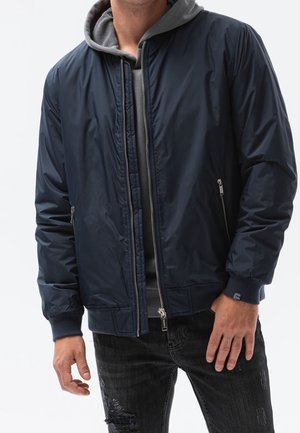 Kurtka Bomber
