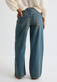 Koton LOOSE - Jeans relaxed fit - blue denim