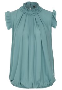 Blusa azzurra chiara realizzata in tessuto lucido, caratterizzata da un colletto alto arricciato, maniche corte a sbuffo e un davanti plissettato con orlo arricciato.