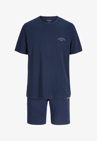 Επιλέχθηκε, navy blazer