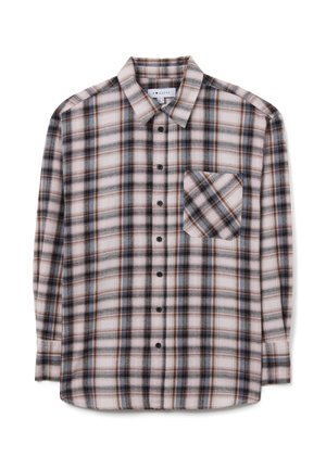 Camicia a quadri in tessuto morbido, caratterizzata da tonalità di rosa, marrone e blu. Include una tasca sul petto e bottoni neri.
