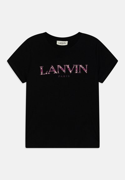 T-shirt en coton noir avec le logo « LANVIN PARIS » en violet et rose dans une police stylisée sur le devant. Manches courtes et col rond.