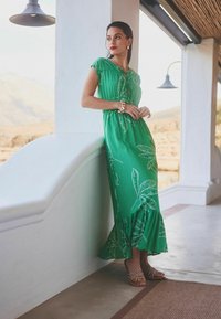 Next TIE FRONT SLEEVE-REGULAR FIT - Maksimekko - green white palm print