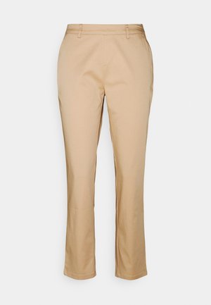 Beige rechtvallende pants van een katoenmix, met een platte voorkant, riemlussen en subtiele stikdetails. Geen zichtbare zakken.