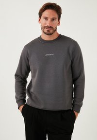 REGULAR FIT - Melegítőfelső - anthracite