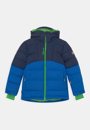 Giacca imbottita con parte superiore blu navale e parte inferiore blu, dotata di una cerniera verde e rifiniture verdi, cappuccio e polsini elasticizzati con accenti verdi.