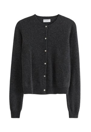 Mörkgrå ullkofta med långa ärmar, rund halsringning och knappréfront. Har en mjuk textur och en enkel design med matchande knappar.