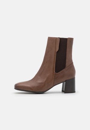 Classic ankle boots - nougat