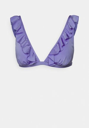 Top de bikini roxo com um design de decote em V profundo e bordas franzidas nas alças, feito de um tecido liso e leve.